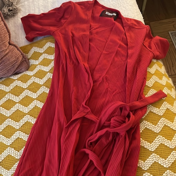 Reformation wrap dress mid length - Picture 3 of 6